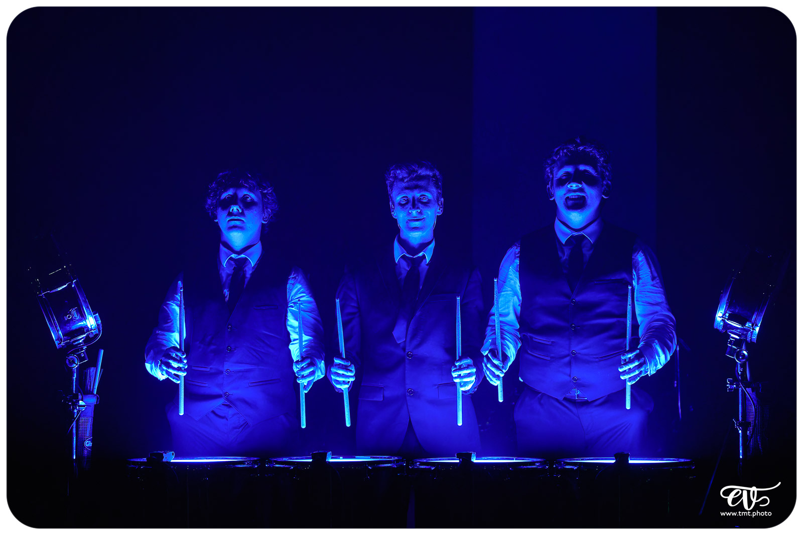 DRUM BROTHERS (LES FRÈRES COLLE)